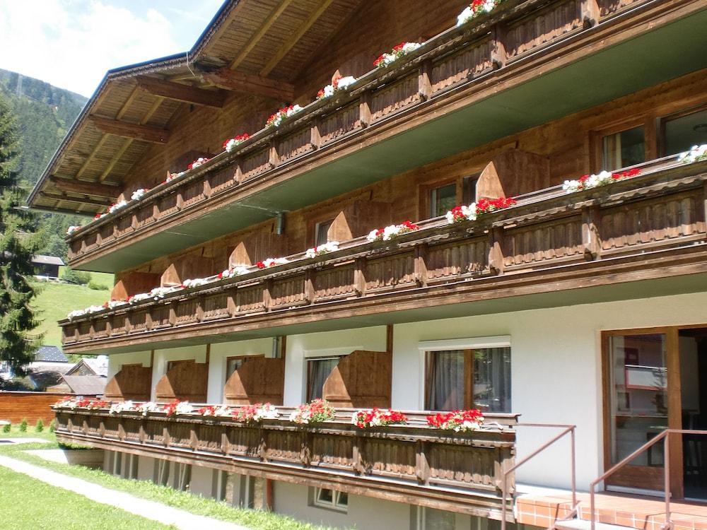 First Mountain Hotel Zillertal Aschau Im Zillertal Exterior foto