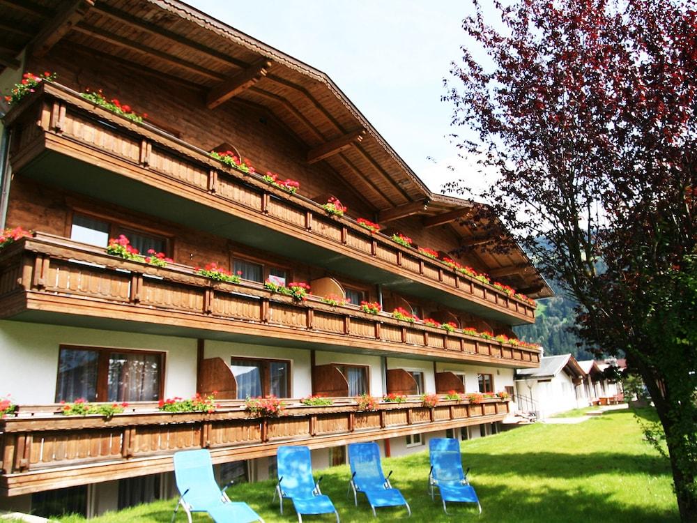 First Mountain Hotel Zillertal Aschau Im Zillertal Exterior foto