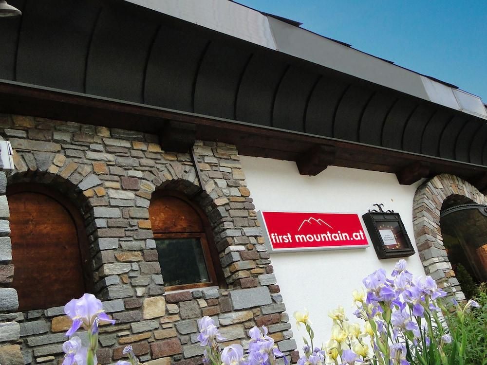First Mountain Hotel Zillertal Aschau Im Zillertal Exterior foto