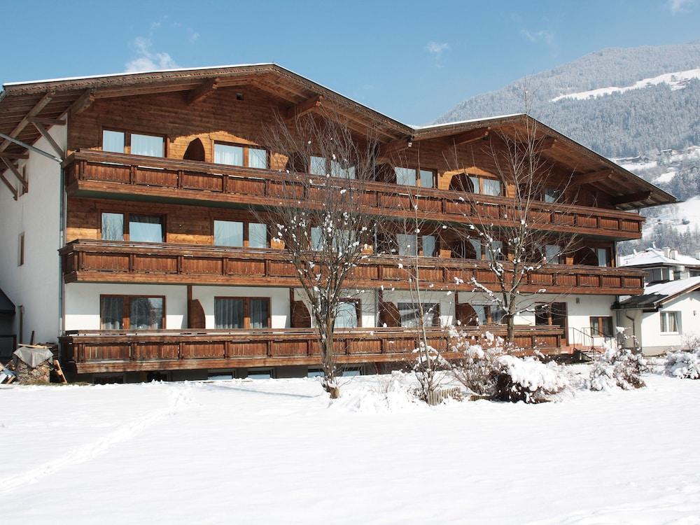 First Mountain Hotel Zillertal Aschau Im Zillertal Exterior foto