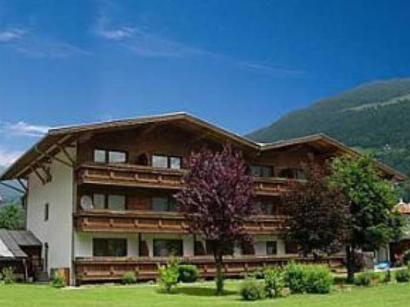 First Mountain Hotel Zillertal Aschau Im Zillertal Exterior foto