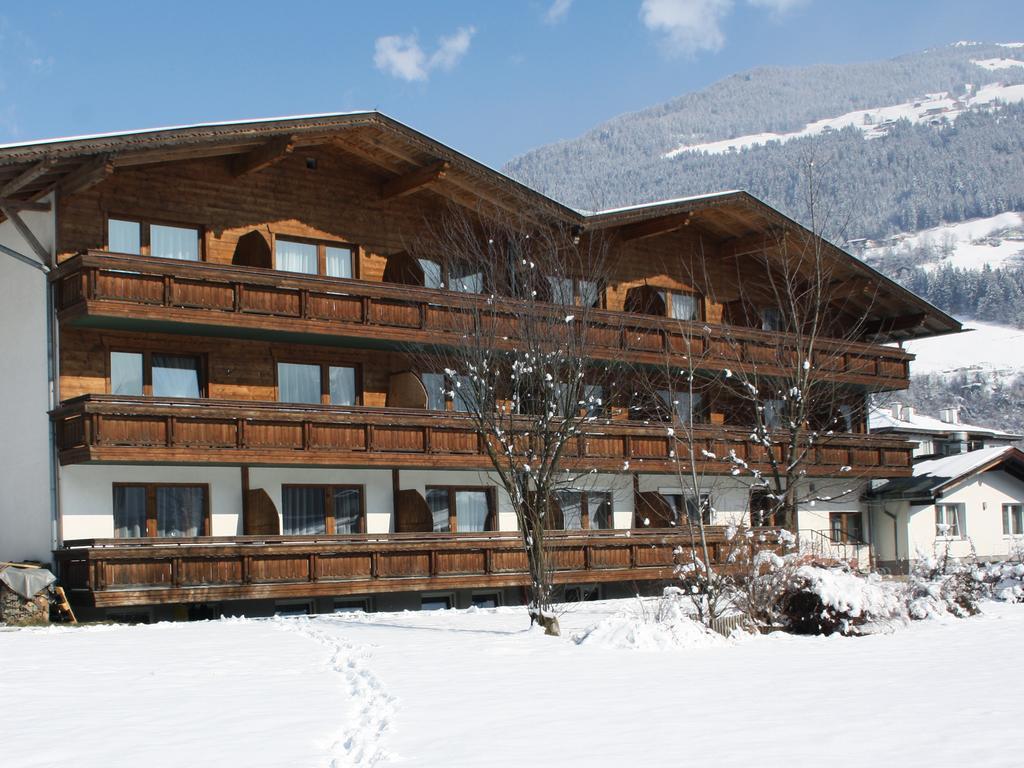 First Mountain Hotel Zillertal Aschau Im Zillertal Exterior foto
